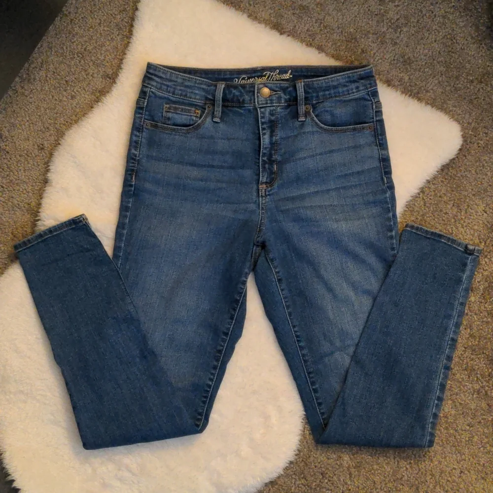 Universal Thread High Rise Skinny Jeans - Picture 2 of 7